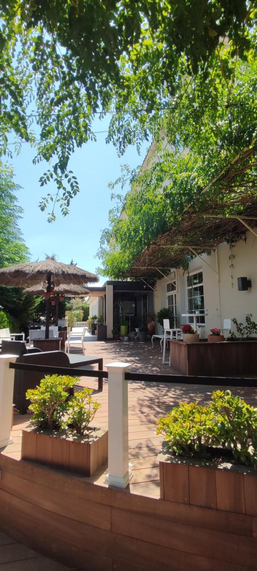 Hotel & Restaurant Figueres Parc Los Hostalets de Llers Εξωτερικό φωτογραφία