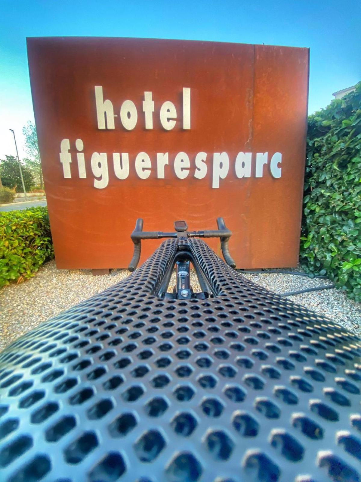 Hotel & Restaurant Figueres Parc Los Hostalets de Llers Εξωτερικό φωτογραφία