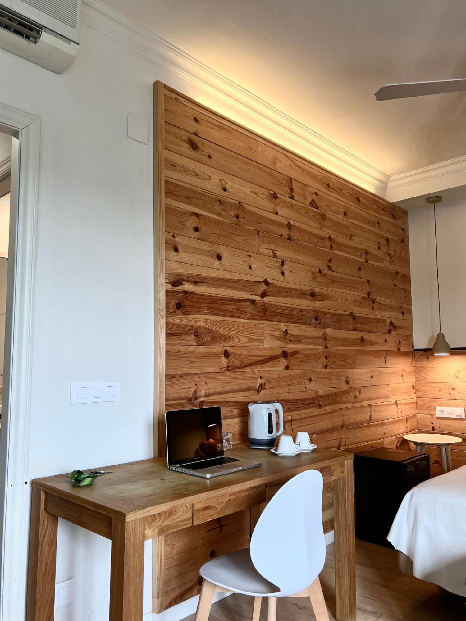 Hotel & Restaurant Figueres Parc Los Hostalets de Llers Εξωτερικό φωτογραφία