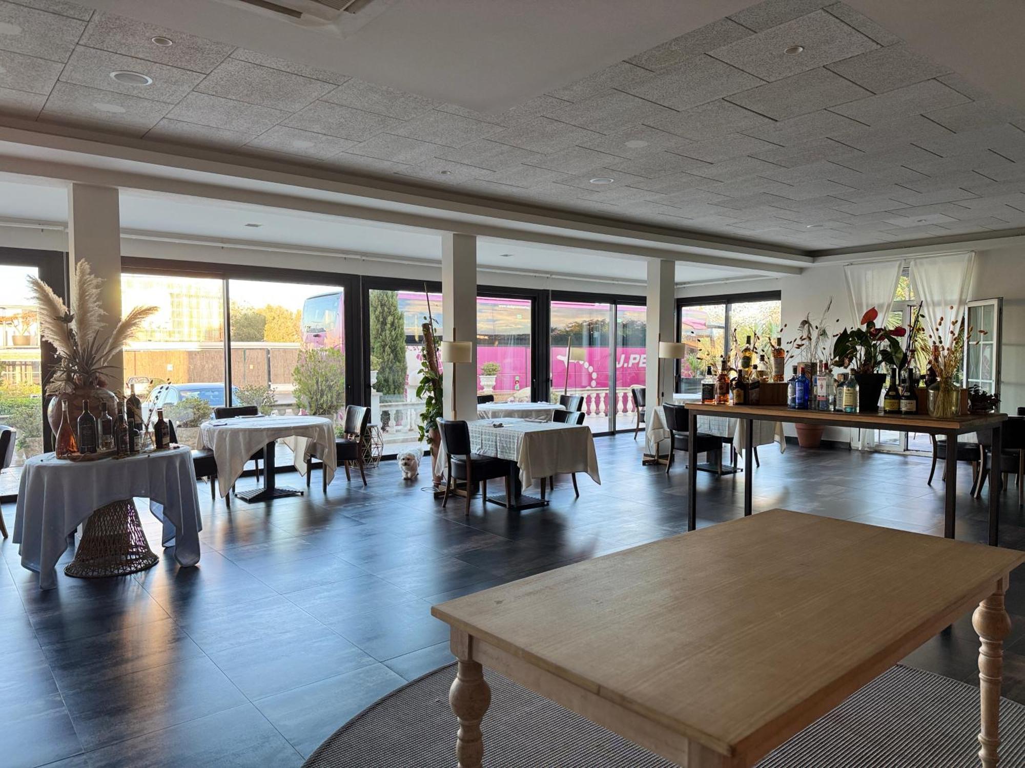 Hotel & Restaurant Figueres Parc Los Hostalets de Llers Εξωτερικό φωτογραφία