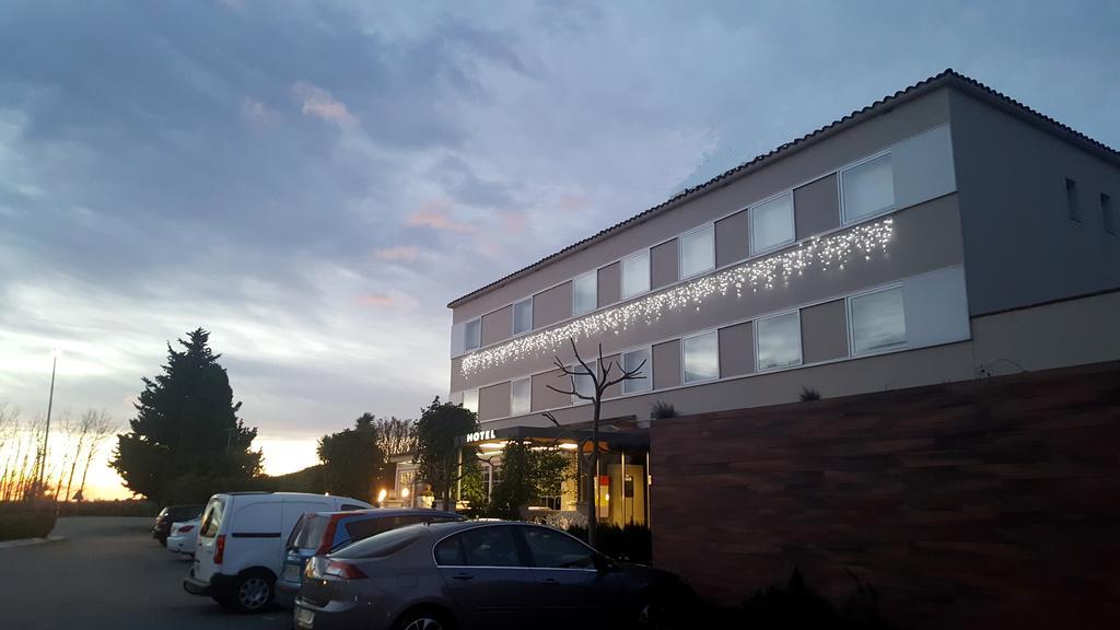Hotel & Restaurant Figueres Parc Los Hostalets de Llers Εξωτερικό φωτογραφία