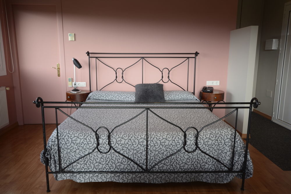 Hotel & Restaurant Figueres Parc Los Hostalets de Llers Εξωτερικό φωτογραφία